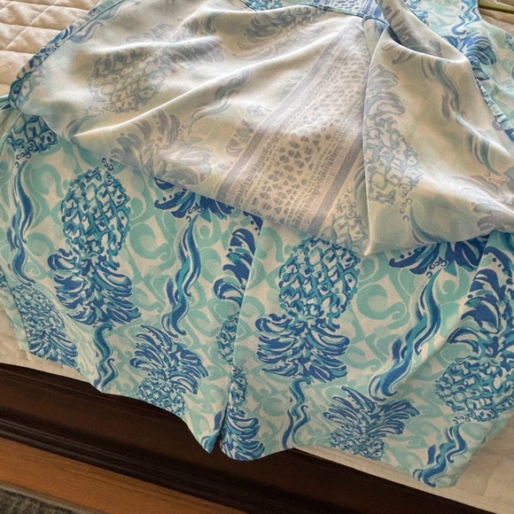 Lilly Pulitzer Romper. EUC.   Size 8. - Picture 5 of 5